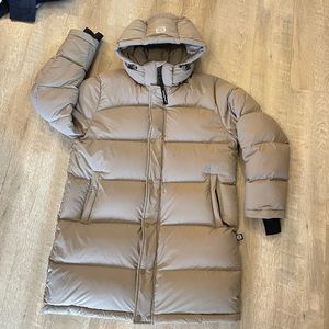 Aritzia Super Puff Mid in Modern Taupe